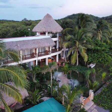 Alive Beach House Transito ภายนอก รูปภาพ