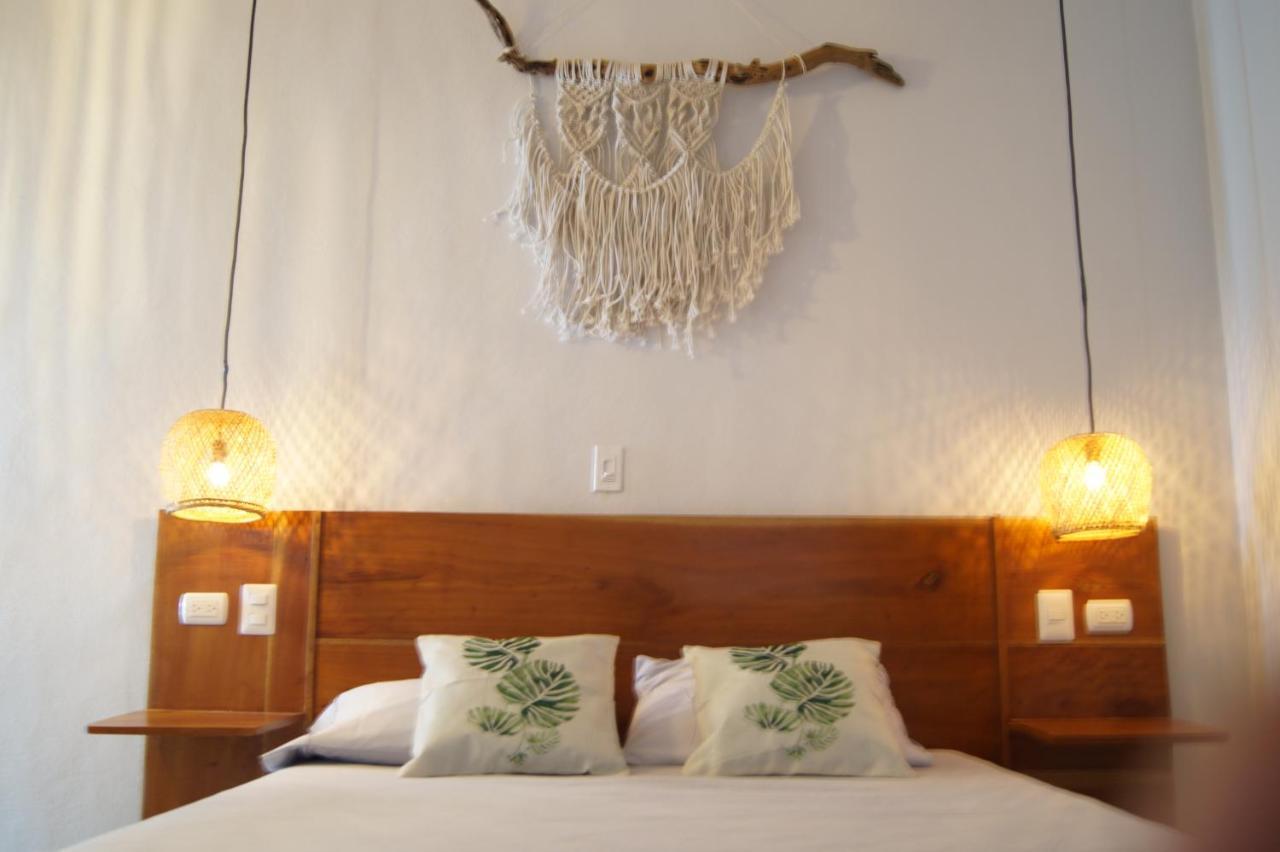 Alive Beach House Transito ภายนอก รูปภาพ
