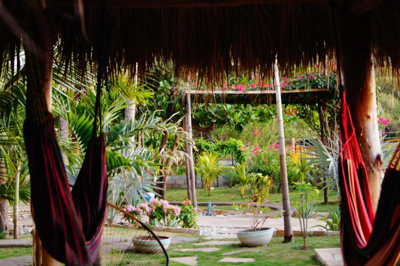 Alive Beach House Transito ภายนอก รูปภาพ