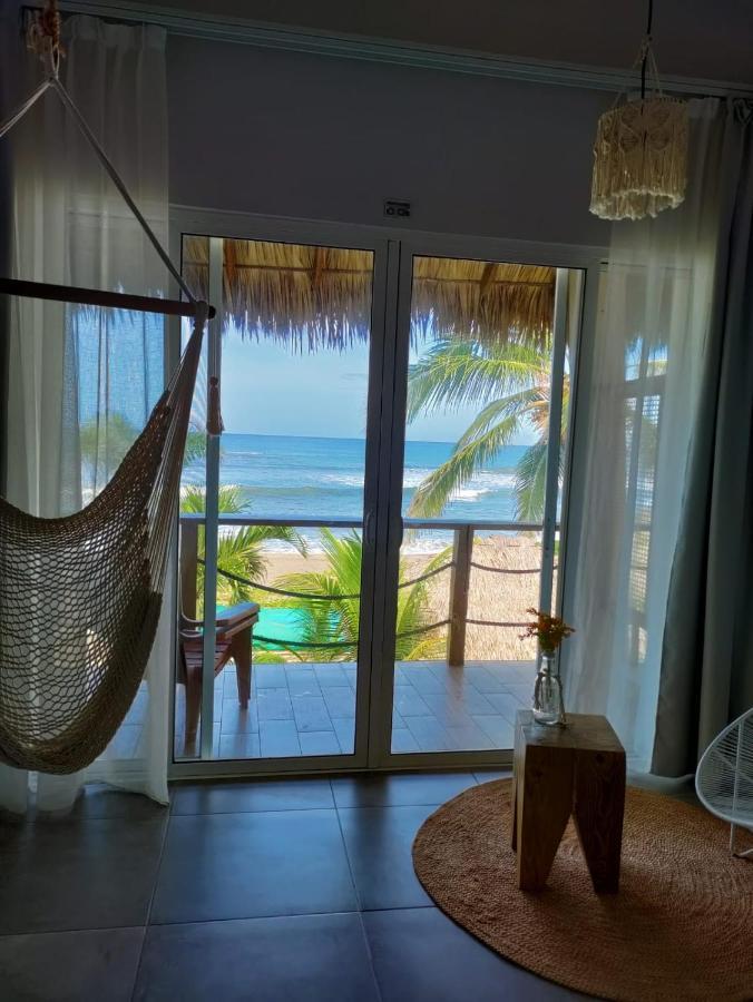Alive Beach House Transito ภายนอก รูปภาพ