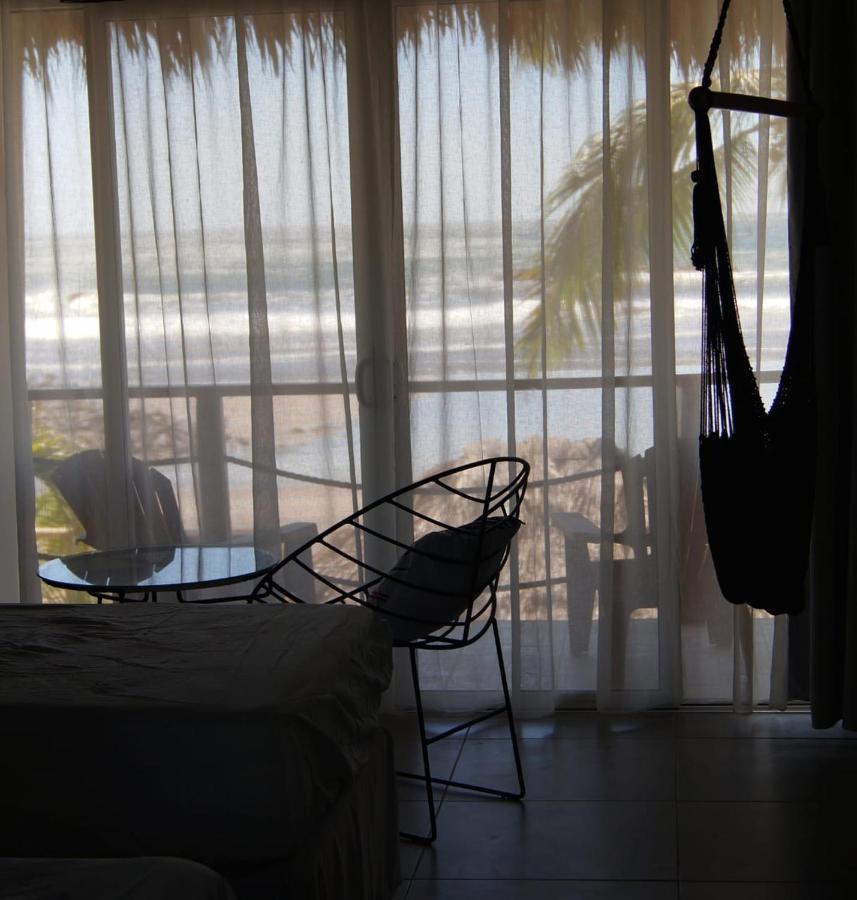 Alive Beach House Transito ภายนอก รูปภาพ