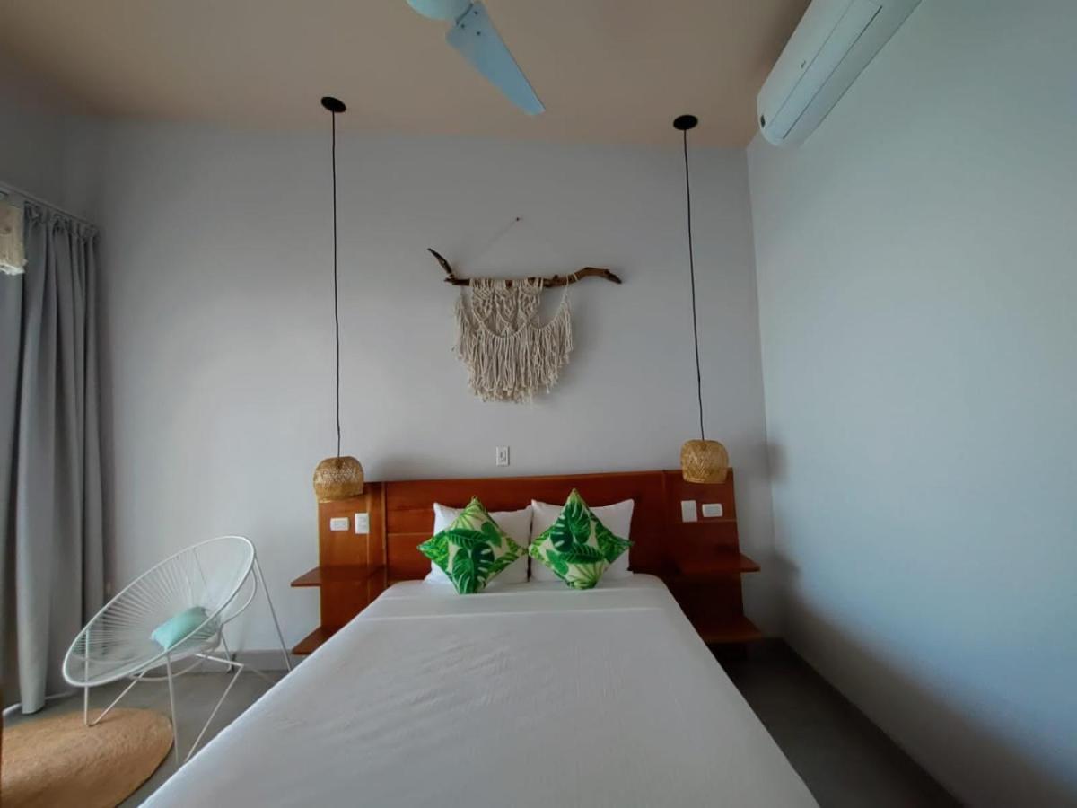 Alive Beach House Transito ภายนอก รูปภาพ