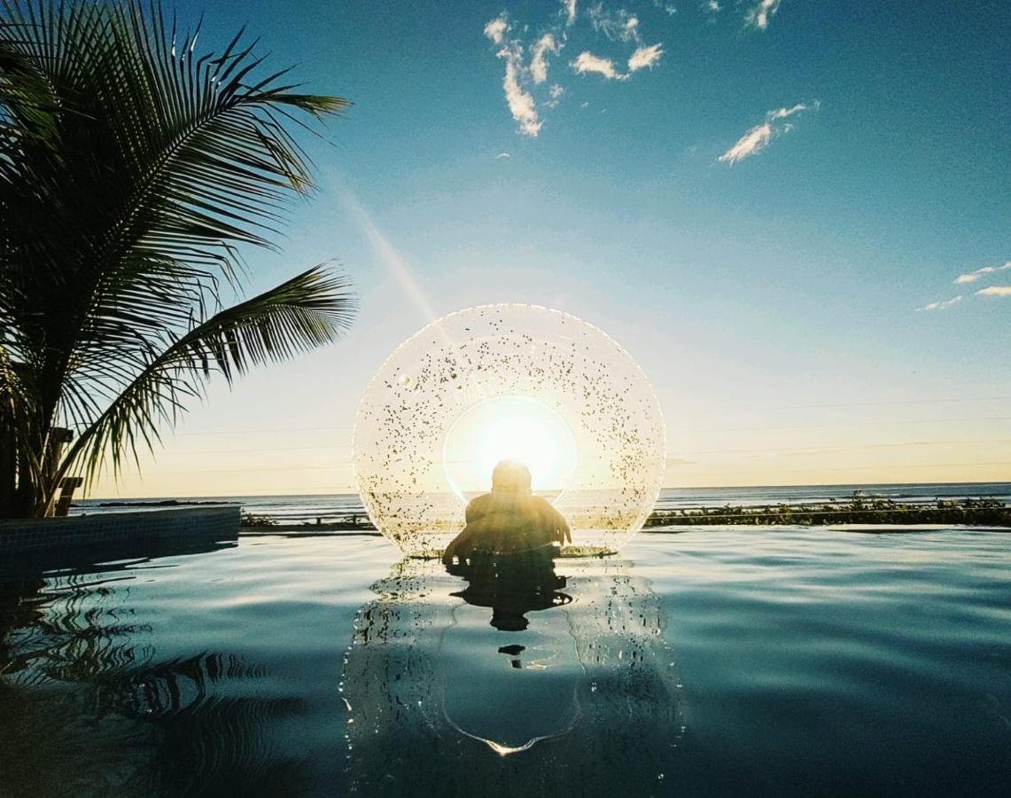 Alive Beach House Transito ภายนอก รูปภาพ