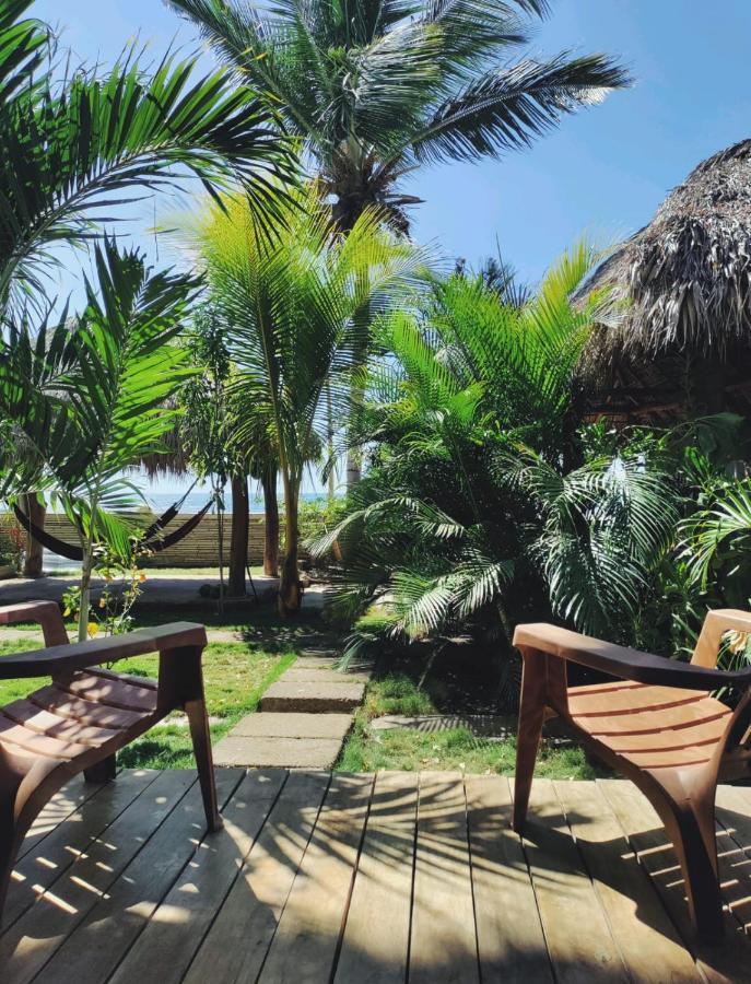 Alive Beach House Transito ภายนอก รูปภาพ